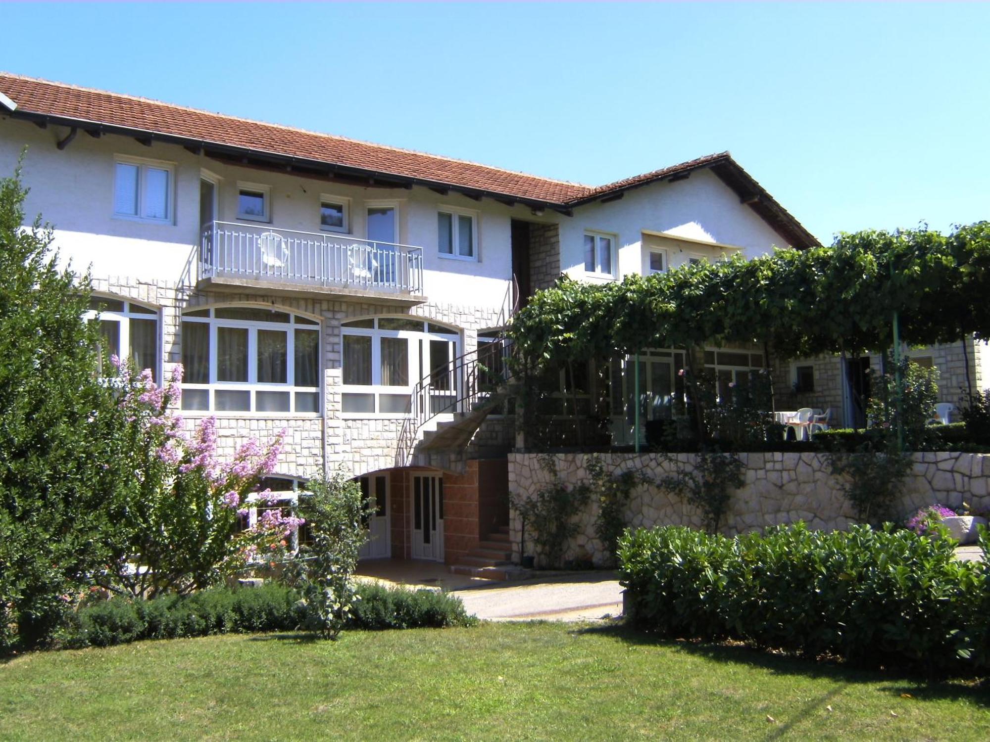 Hotel Pansion Pero Elez Međugorje Extérieur photo